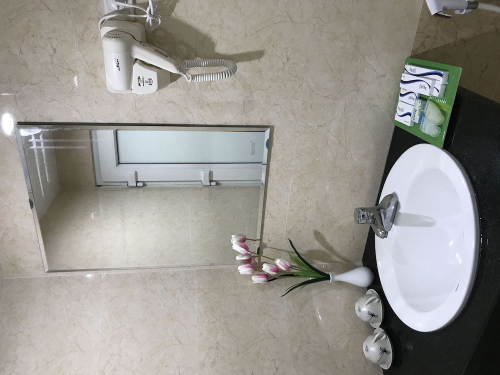 Aquarius Legend Hotel 48/50