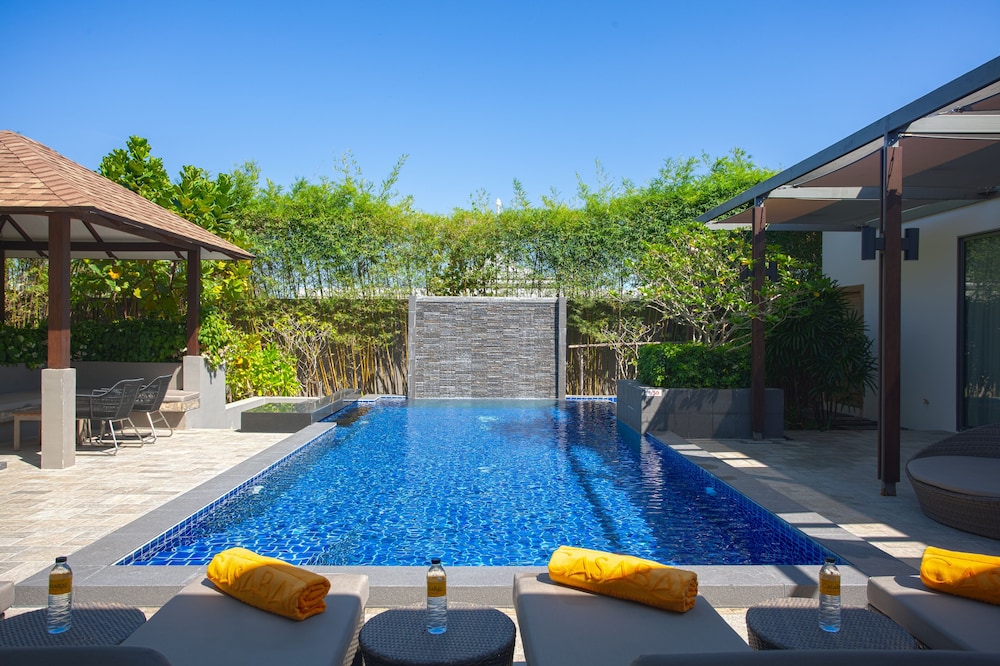 CASABAY Luxury Pool Villas 34/42