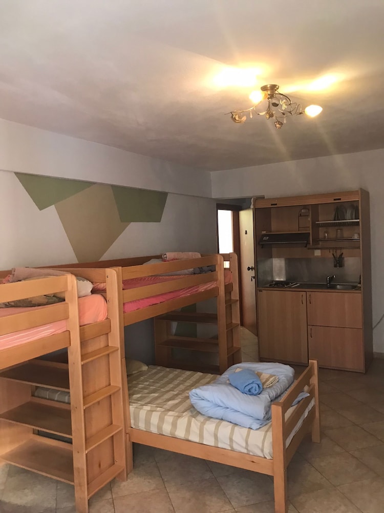 Studios Arabas - Hostel 12/50