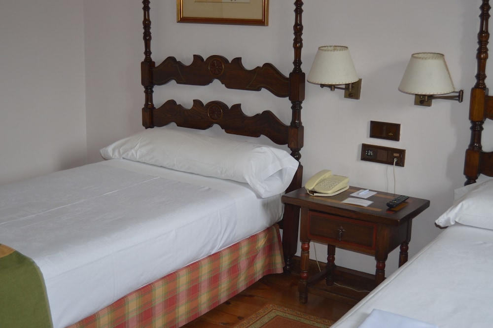 Parador De Gredos 6/49