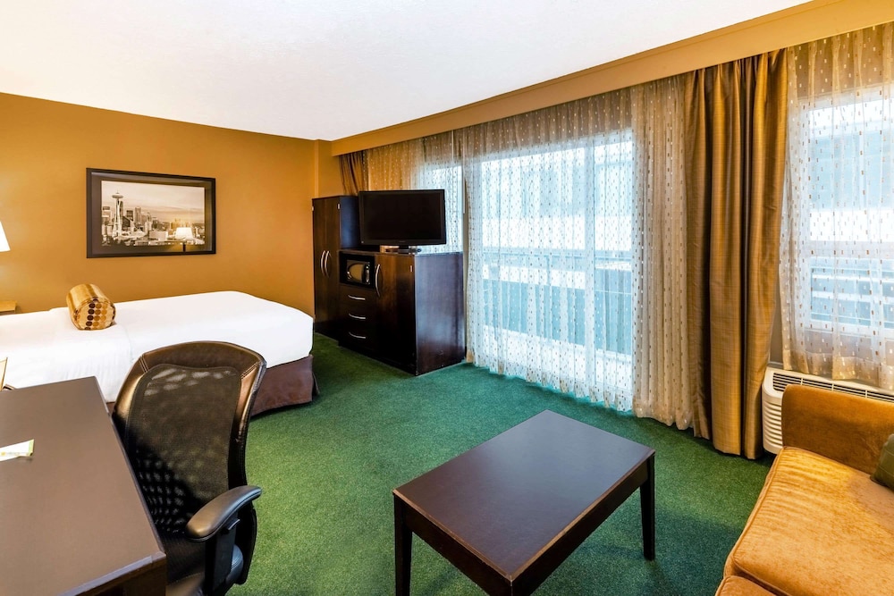 La Quinta Inn Suites By Wyndham Seattle Downtown 33/44