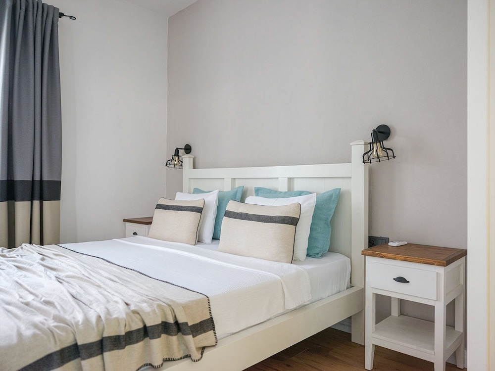 Bi Salkim Bozcaada Otel 8/20