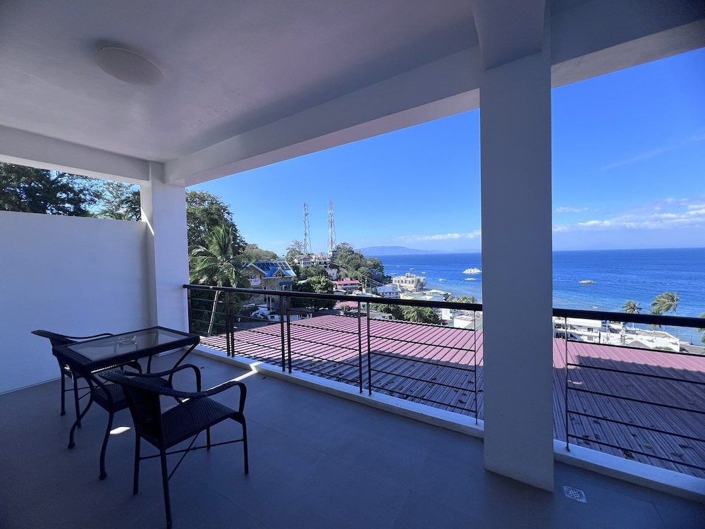 Manarra Seaview Resort 37/67