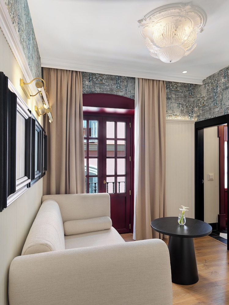 H10 Corregidor Boutique Hotel 49/65
