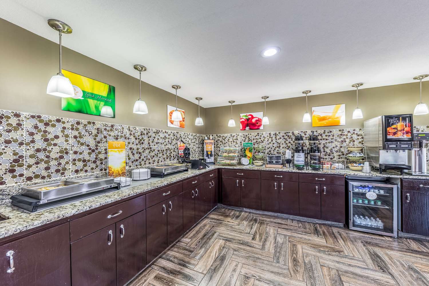 Quality Inn Glenpool - Tulsa 7/42
