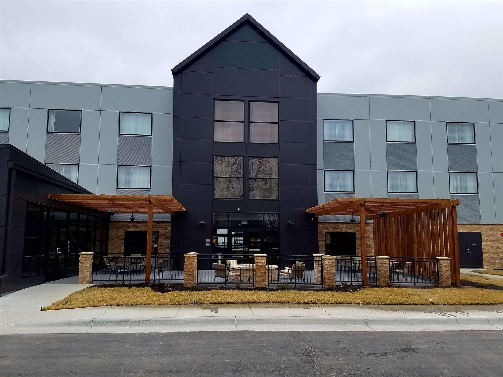 Country Inn & Suites by Radisson Lawrence KS 38/38