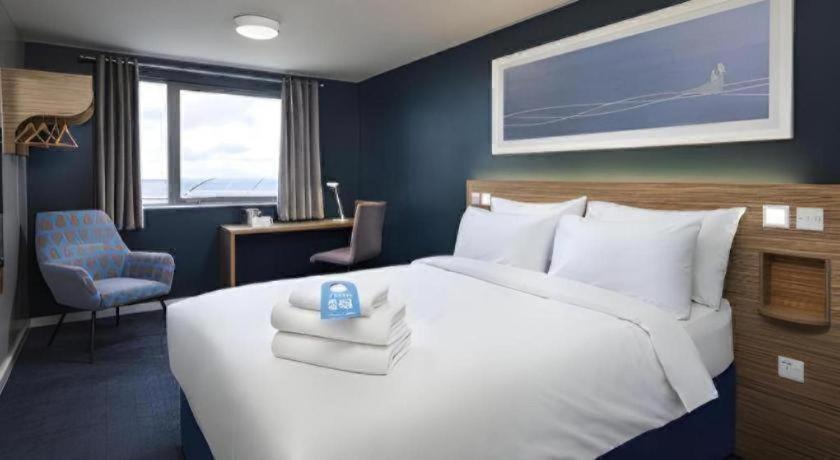 Travelodge Arundel Fontwell 7/16