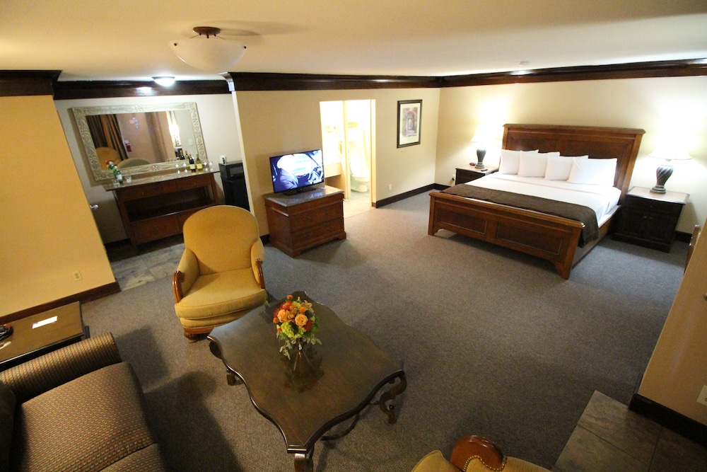Magnuson Grand Hotel and Conference Center Tyler 22/59