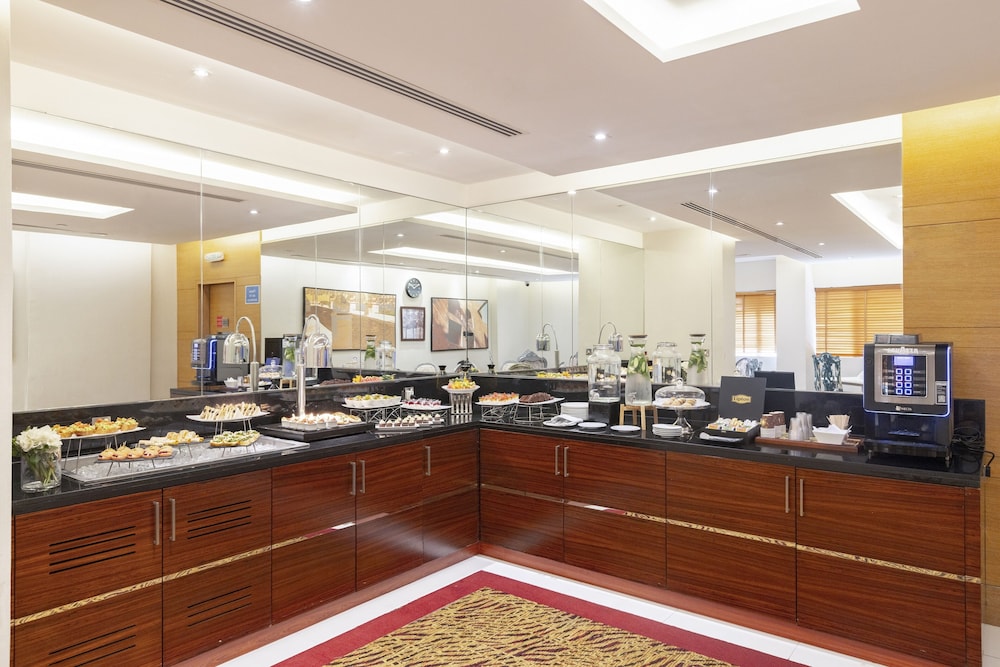 Golden Sands Hotel and Residences 36/71