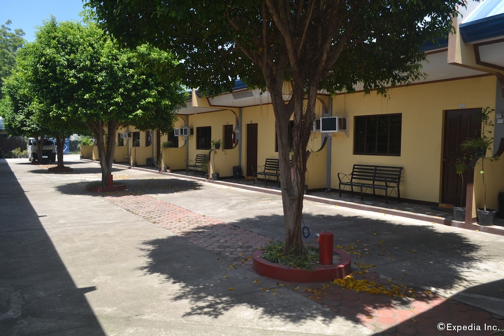 Antonio's Apartelle & Suites 58/66