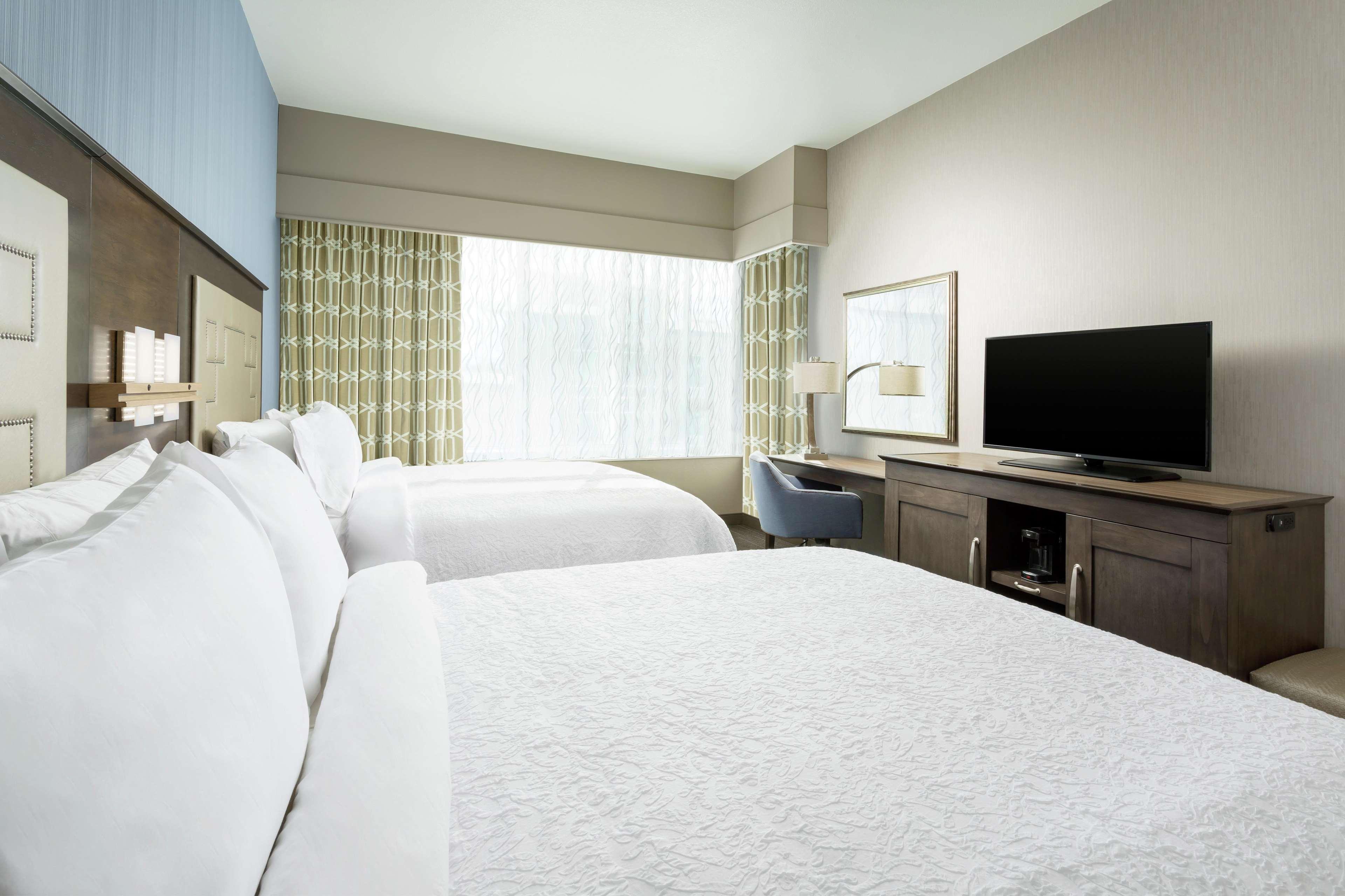 ROOM, 2 QUEEN BEDS, RIVER VIEW, BALCONY