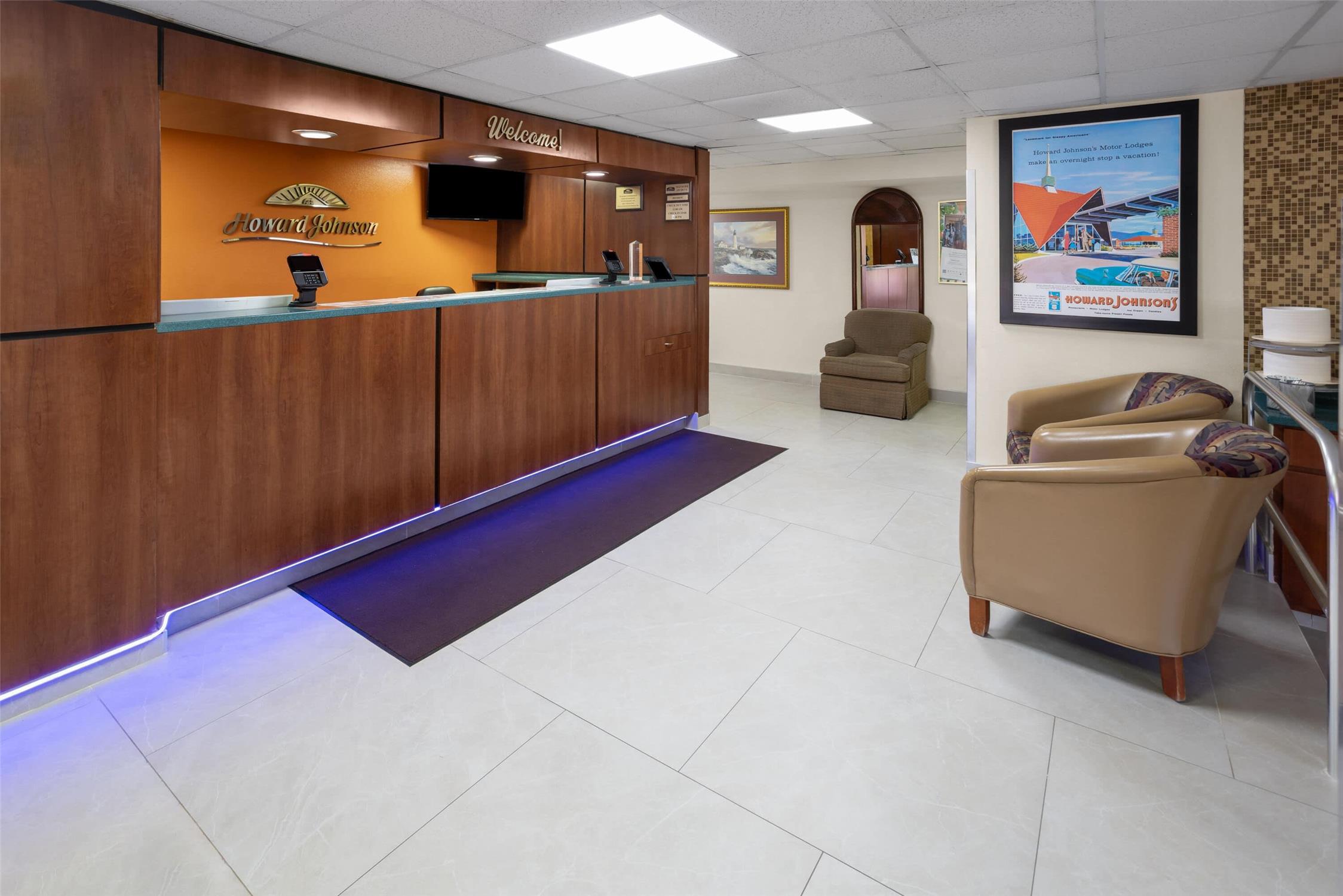 Howard Johnson by Wyndham Savannah GA 7/27