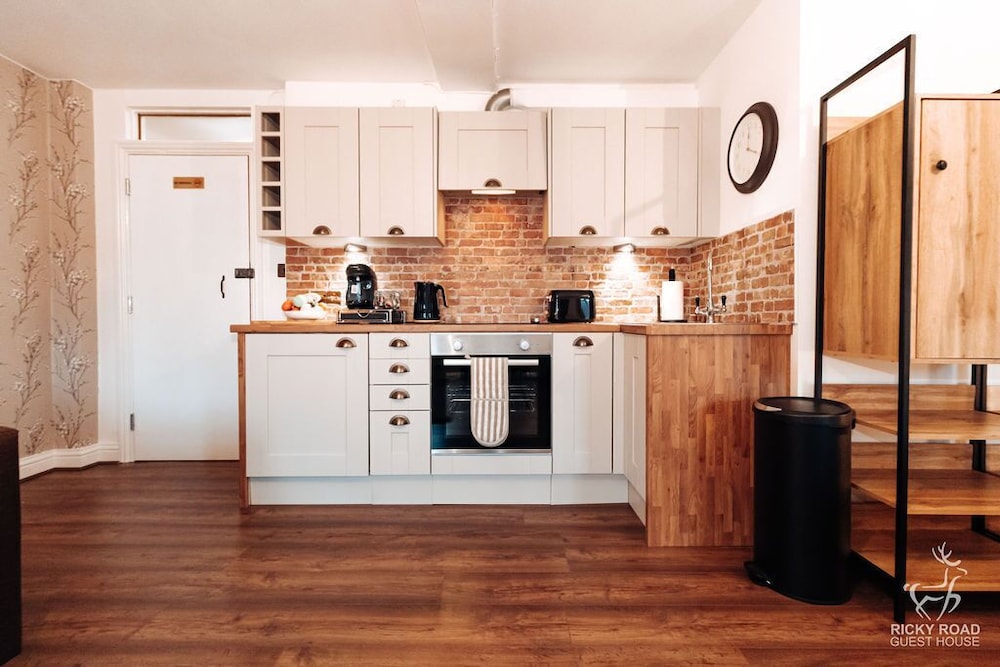 OYO Ricky Road Guest House - Budget 9/59