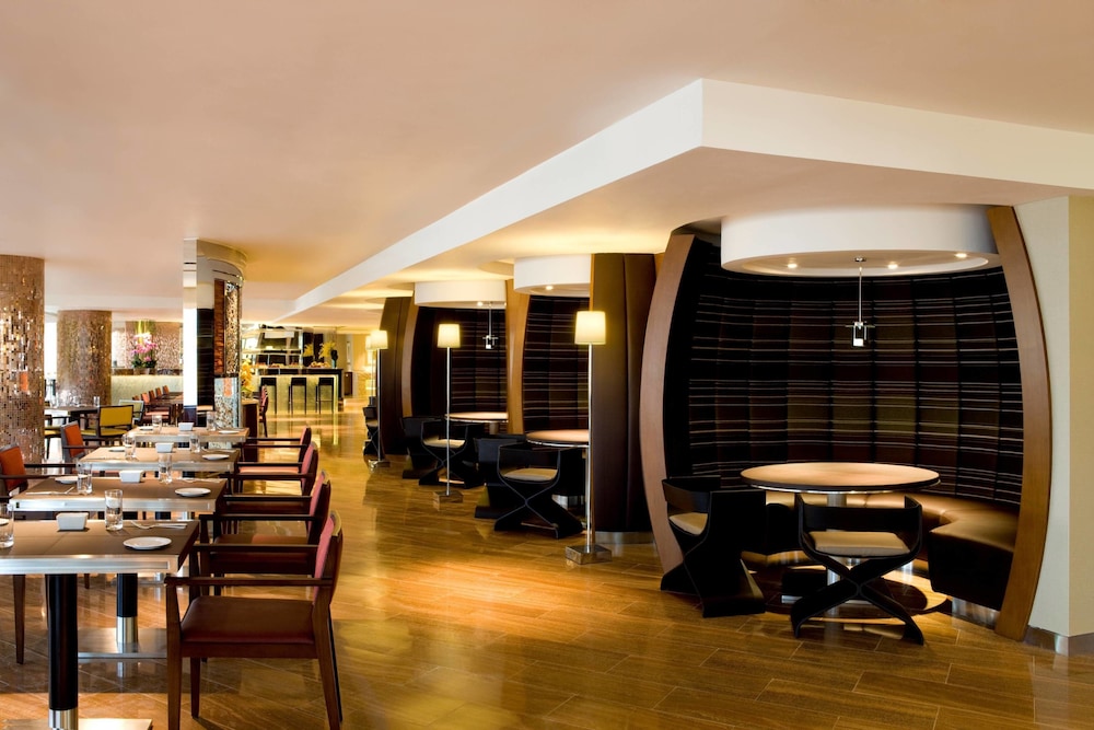 Hong Kong Skycity Marriott Hotel 35/53