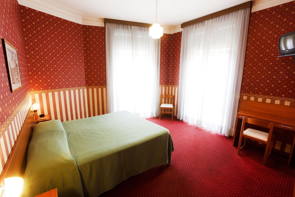 Adriatic Hotel 23/43