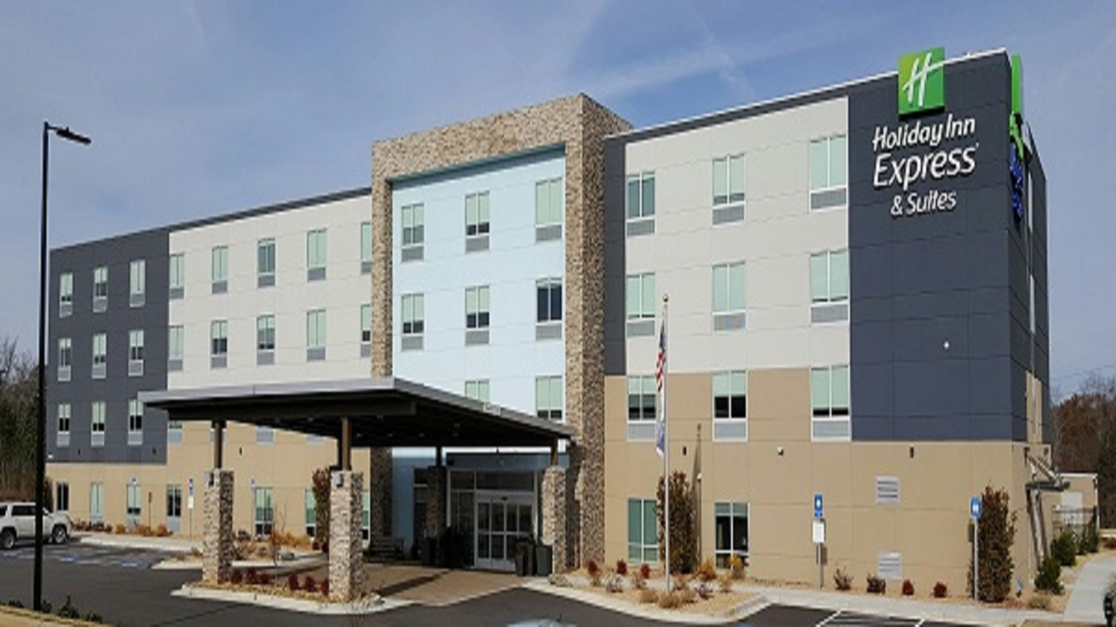 Holiday Inn Express Macon North 2/69