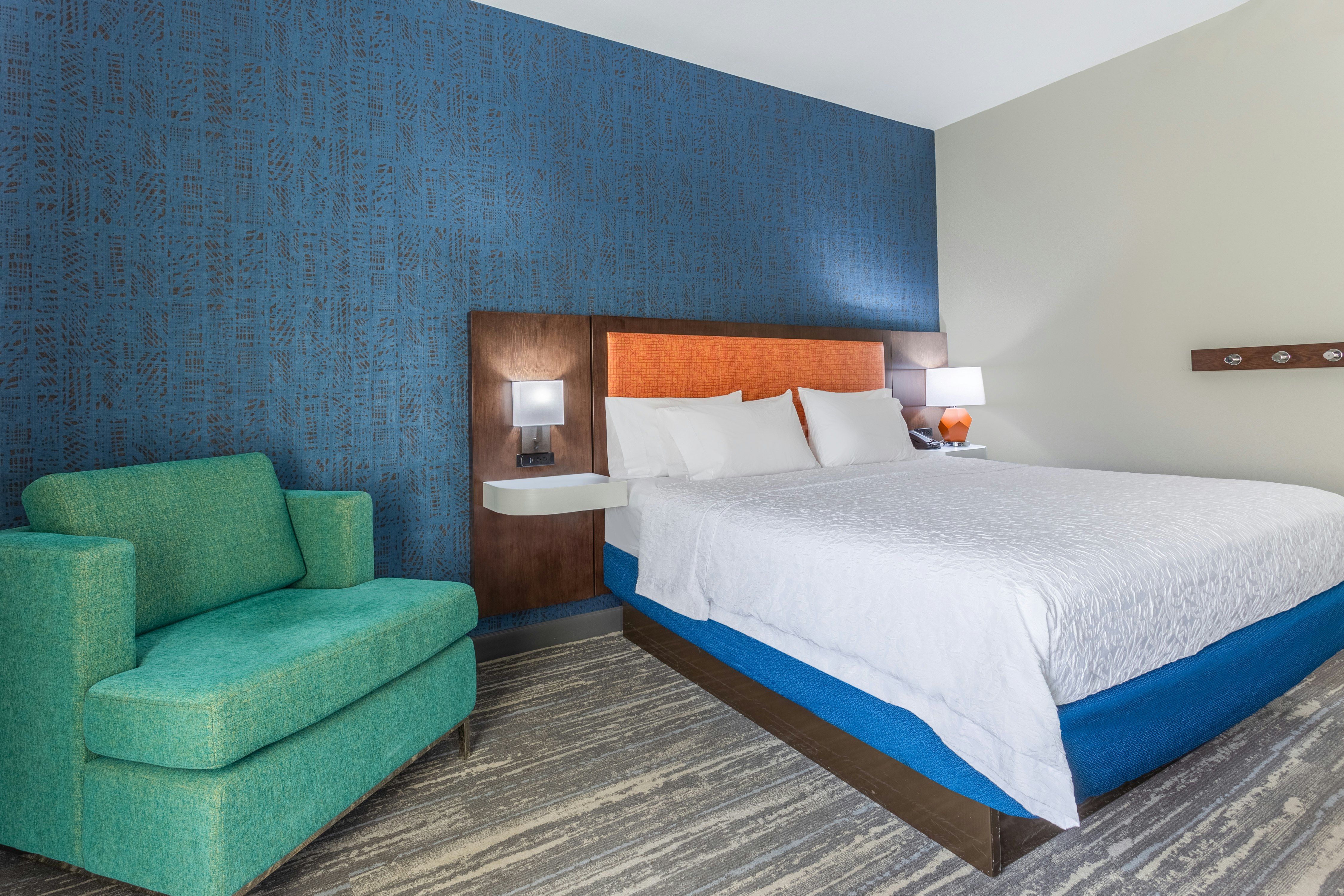 ROOM, KING BED, ACCESSIBLE