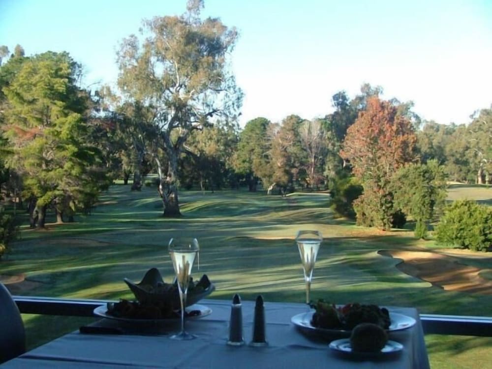 Corowa Golf Club Motel 21/32