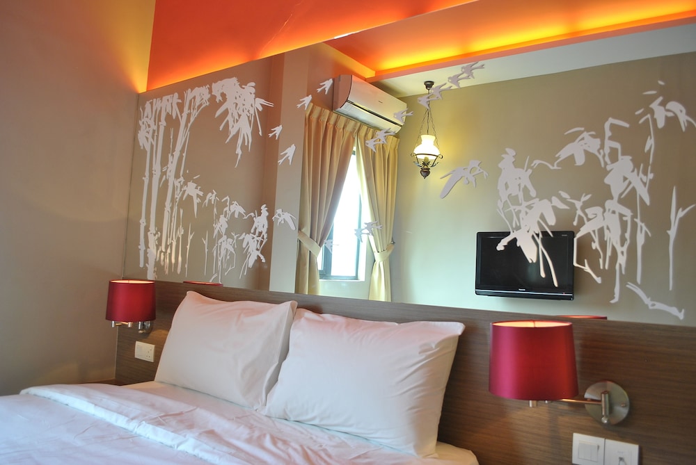 The Grand Jade Hotel 36/59