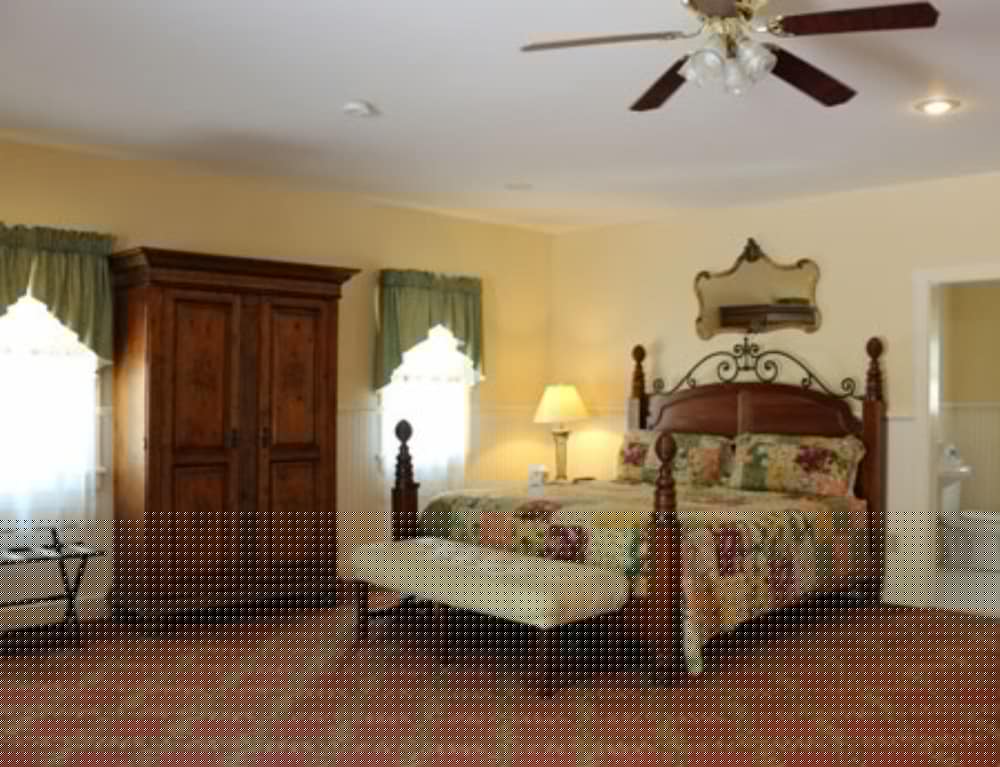 Kearsarge Inn 16/48