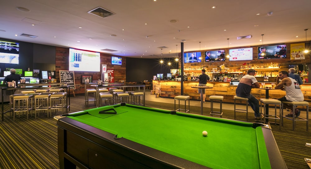 Nightcap At Kawana Waters Hotel 51/65
