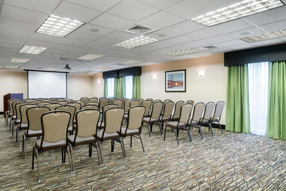 Hampton Inn And Suites Valley Forge Oaks 49/53