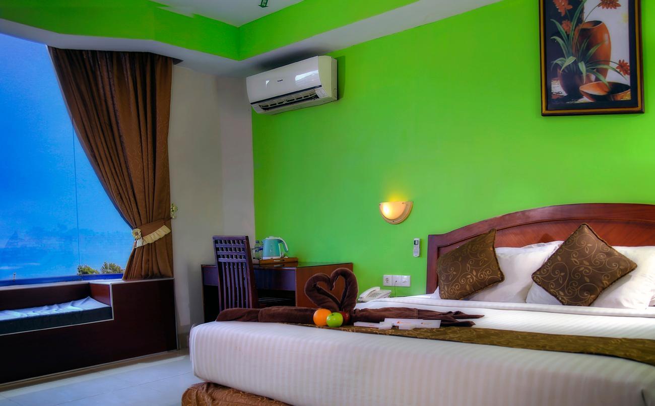 Grand Hotel Jambi 6/20