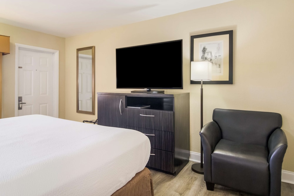 Best Western Historic Bayfront 23/39