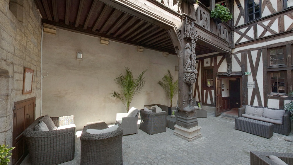 Hotel Philippe Le Bon 48/79