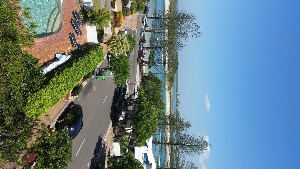 Tranquil Shores Holiday Apartments 64/71
