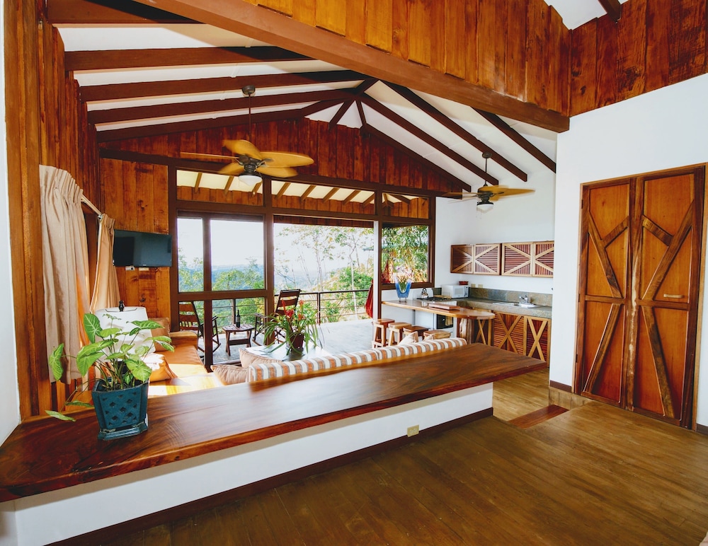 Santa Juana Lodge Nature Reserve 7/50