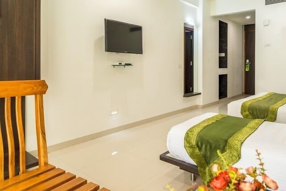 Pushpak Resort 46/67