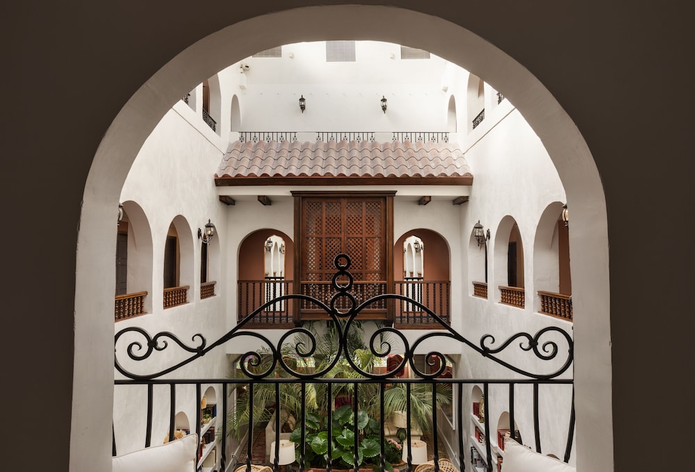 Casa Faena Hotel 12/67