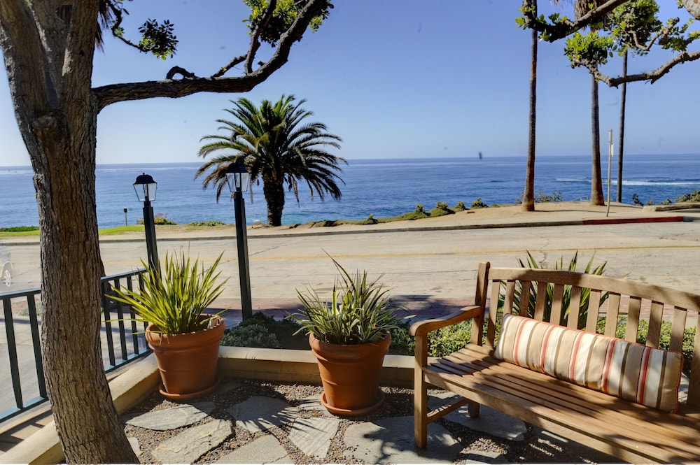 Scripps Inn La Jolla Cove 3/48