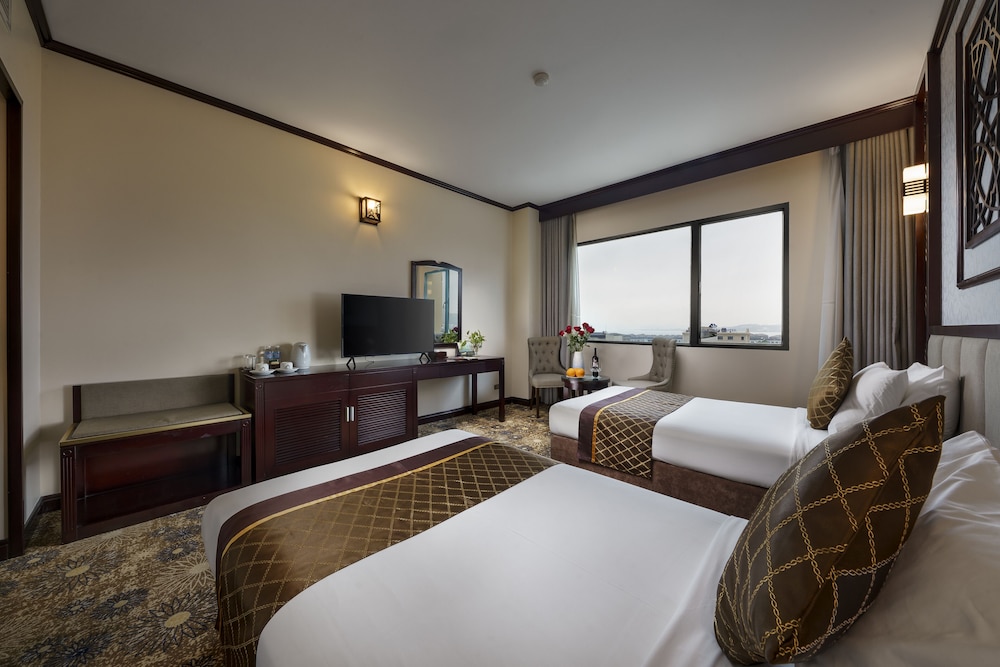 Mithrin Hotel Halong 7/22
