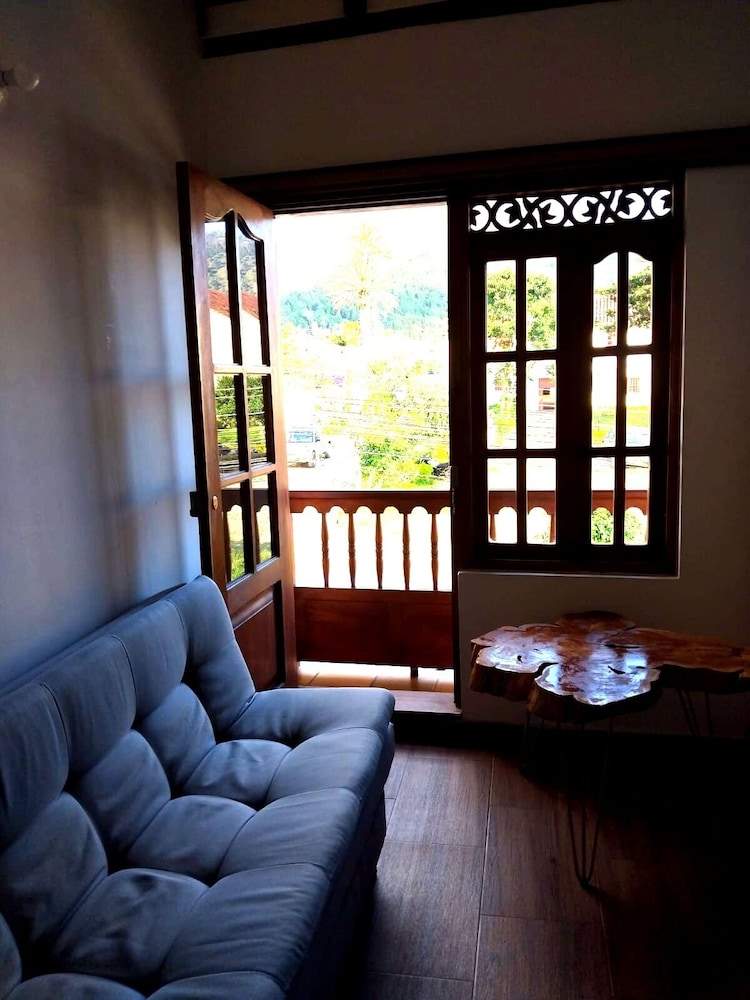 Hotel Boutique Cenit 25/49