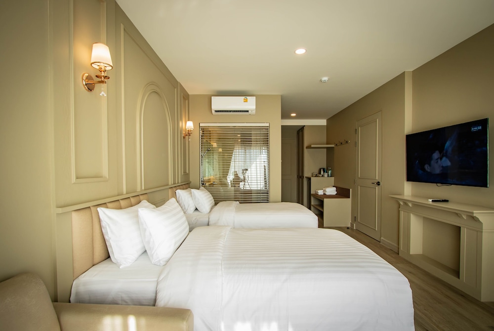 Premier Room