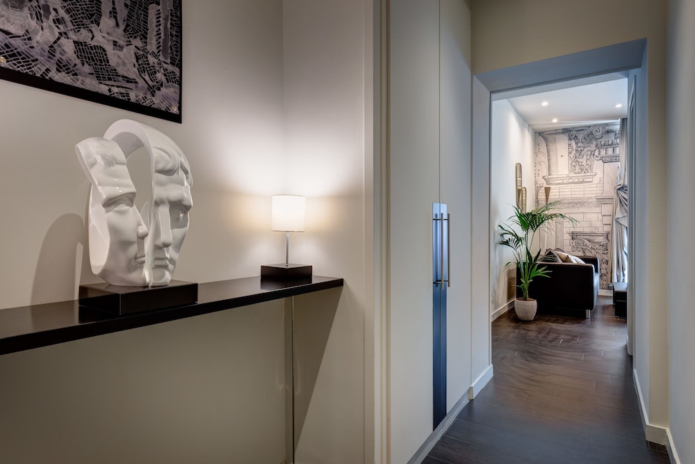 Intown Luxury House 7/55