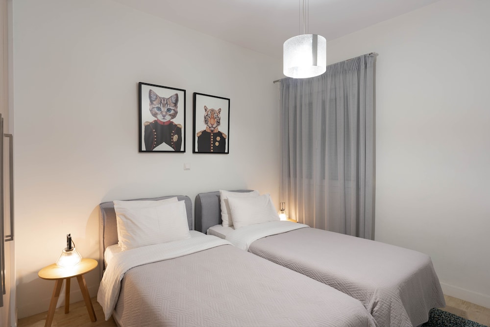3 Bedrooms, Apartment, 1 Double and 4 Single Beds, Athens Morum Apartments Formionos 2/3