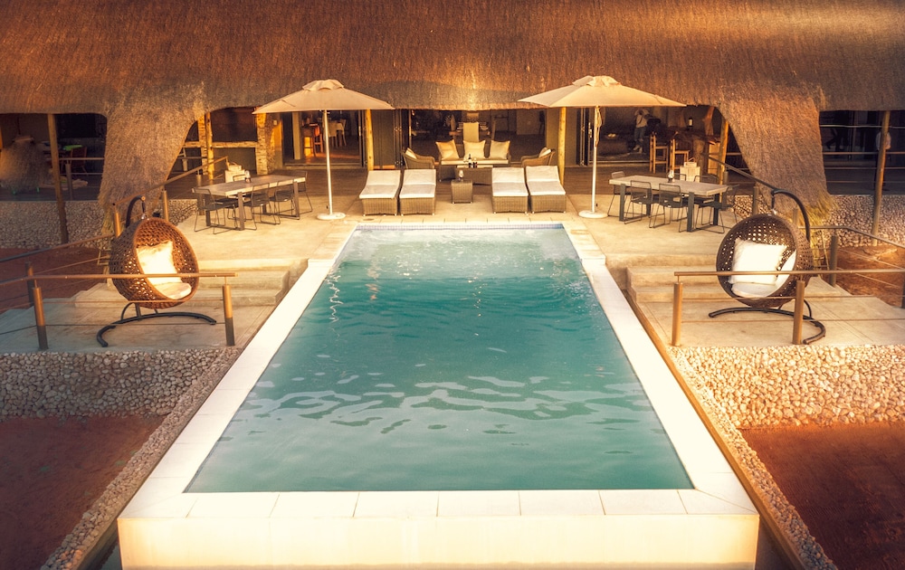 Bagatelle Kalahari Game Ranch 24/51