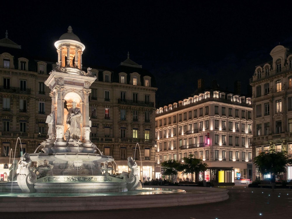 Mercure Lyon Centre Beaux Arts 56/60