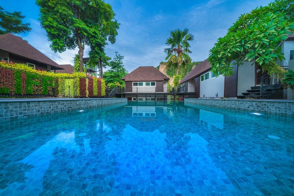 The Cliff Elegance Resort 26/35