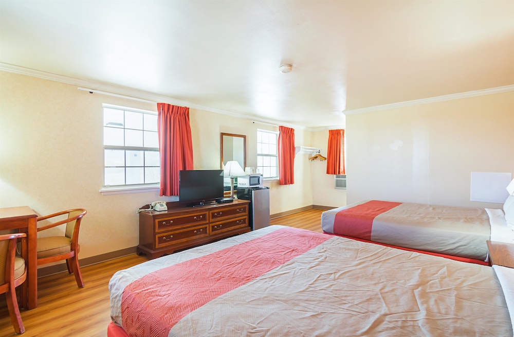 Motel 6 Mechanicsburg - Harrisburg West 12/43