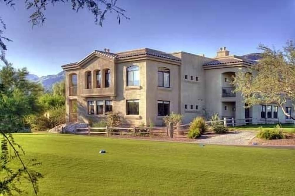 Casitas at Sabino Springs 29/36