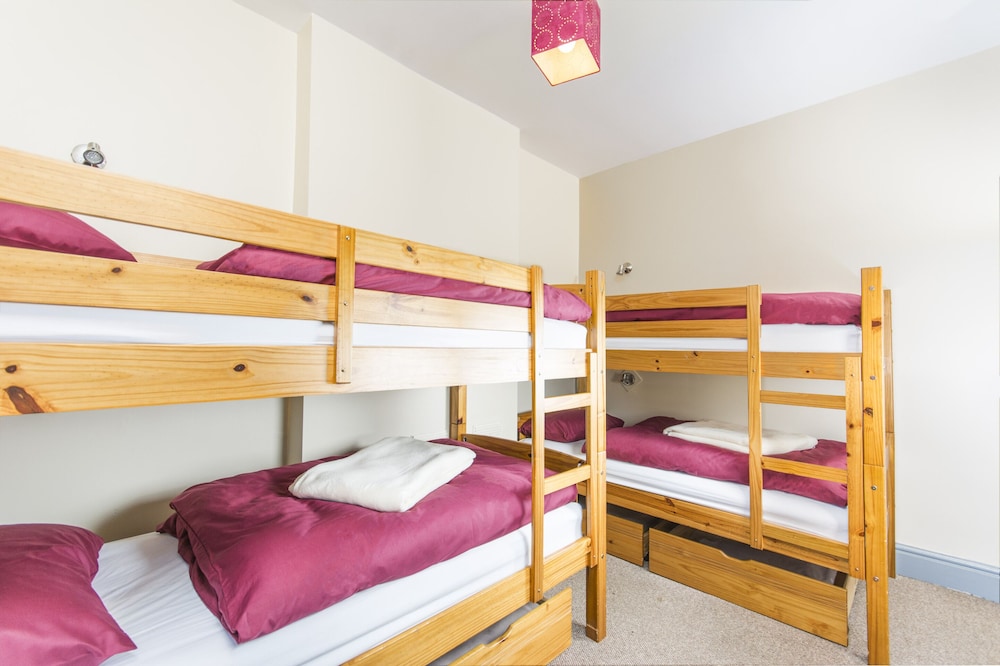 Llangollen Hostel 8/67