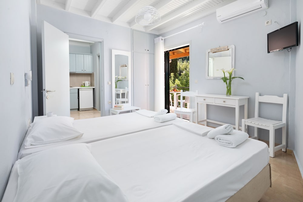 COMFORT, STUDIO, BALCONY