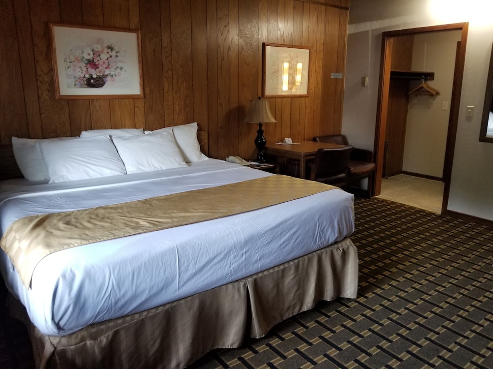 Americas Best Value Inn Hinckley 17/25