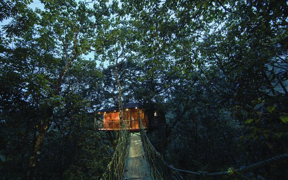 VYTHIRI RESORT 52/55