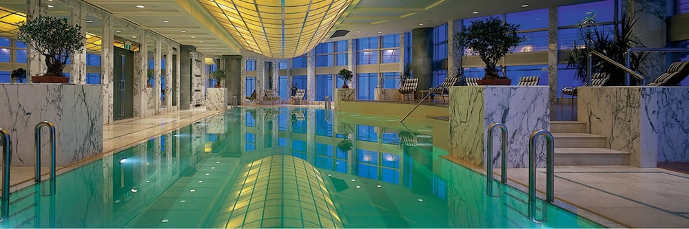 GRAND HYATT SHANGHAI 27/69