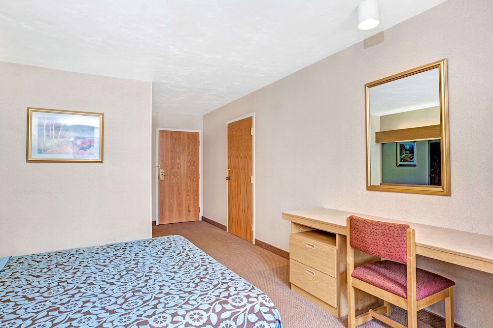 Sturbridge Hotel 7/18